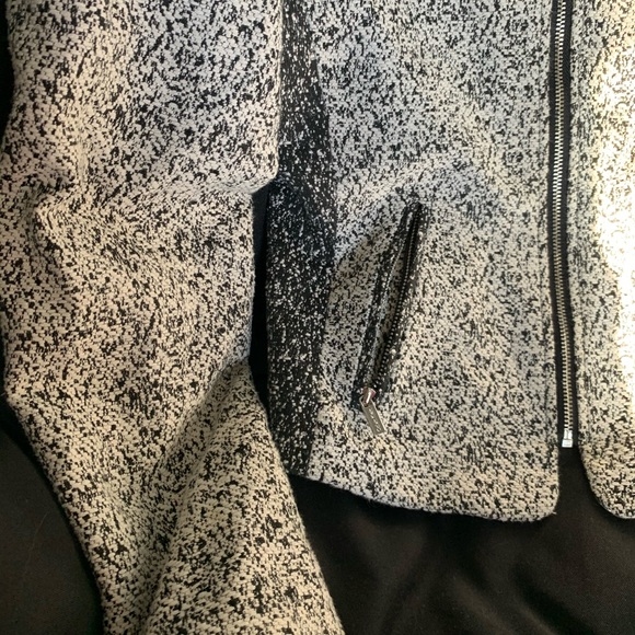 Jacket - Picture 4 of 5